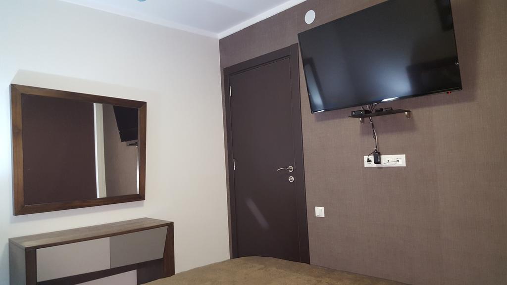Mimino Apartment Deluxe First Line Batumi Exterior photo