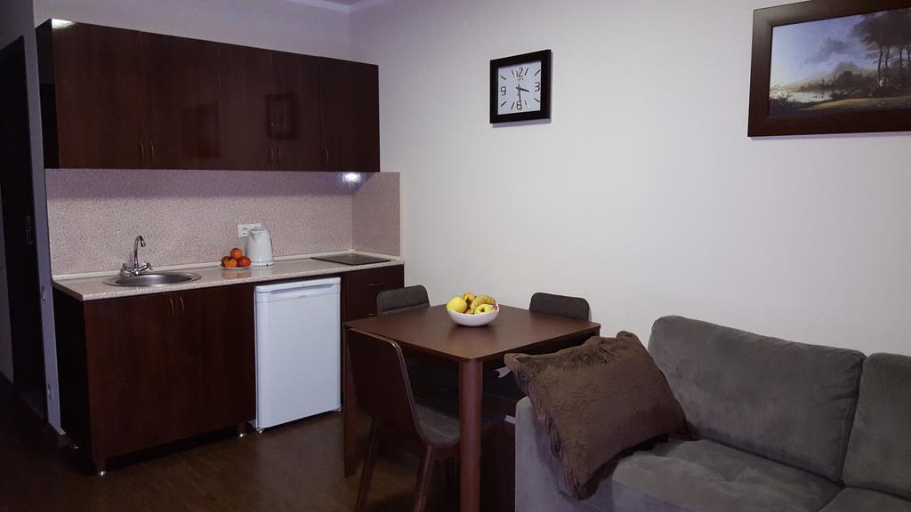 Mimino Apartment Deluxe First Line Batumi Exterior photo